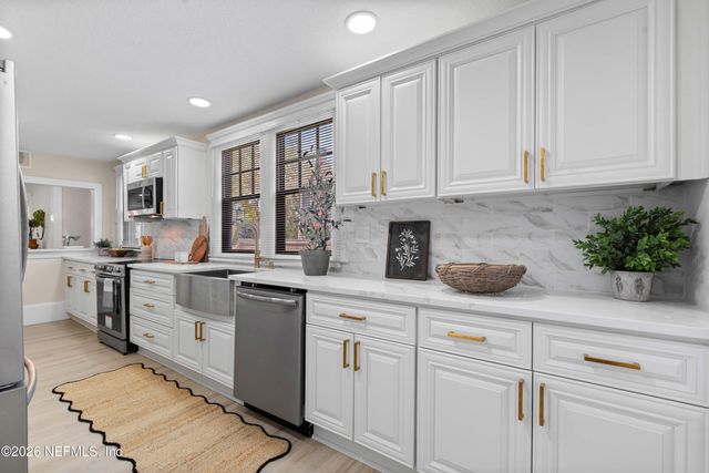 2976 HERSCHEL Street, Jacksonville, FL 32205