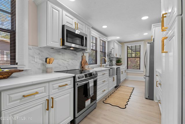 2976 HERSCHEL Street, Jacksonville, FL 32205