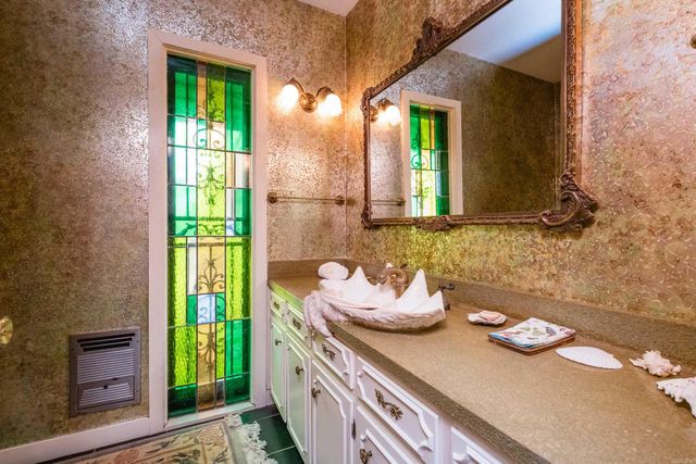 11909 Fairview Road, Little Rock, AR 72212