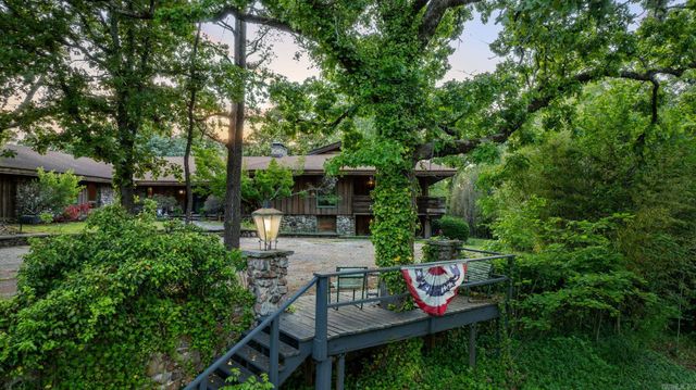 11909 Fairview Road, Little Rock, AR 72212