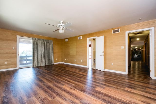 11909 Fairview Road, Little Rock, AR 72212