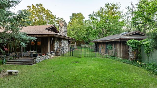 11909 Fairview Road, Little Rock, AR 72212