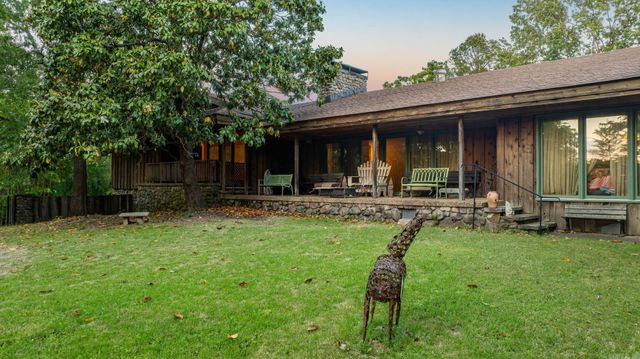 11909 Fairview Road, Little Rock, AR 72212