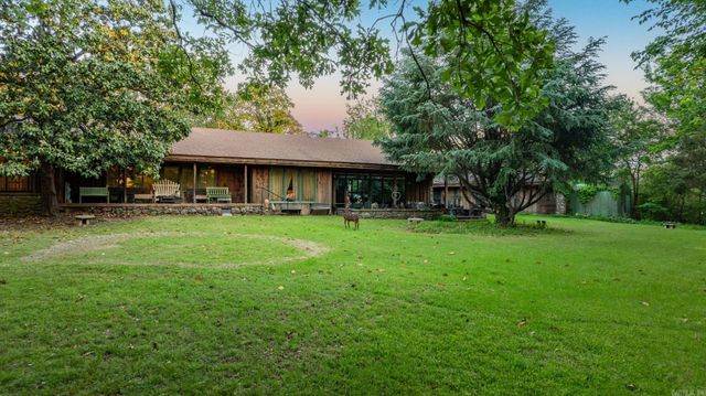 11909 Fairview Road, Little Rock, AR 72212