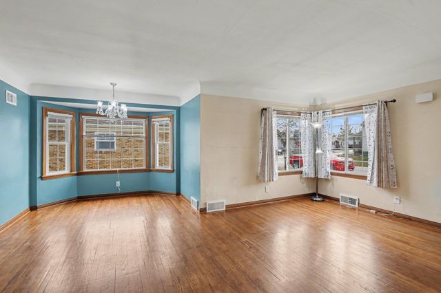 313 S Alp Street, Bay City, MI 48706