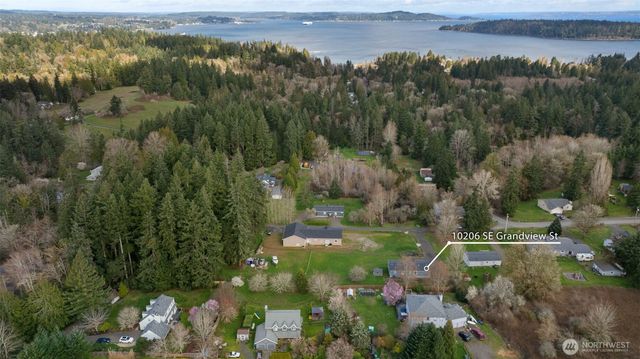 10206 SE Grandview Street, Port Orchard, WA 98366