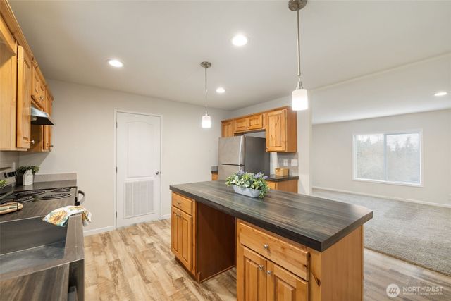 10206 SE Grandview Street, Port Orchard, WA 98366