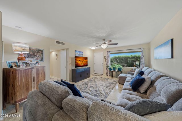 10118 W BURNS Drive, Sun City, AZ 85351