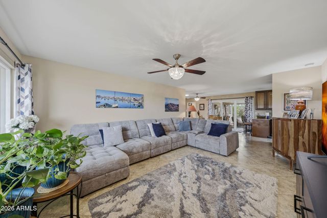 10118 W BURNS Drive, Sun City, AZ 85351