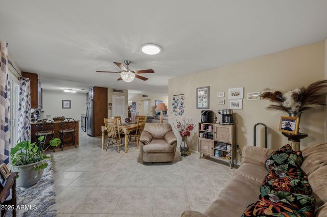 10118 W BURNS Drive, Sun City, AZ 85351