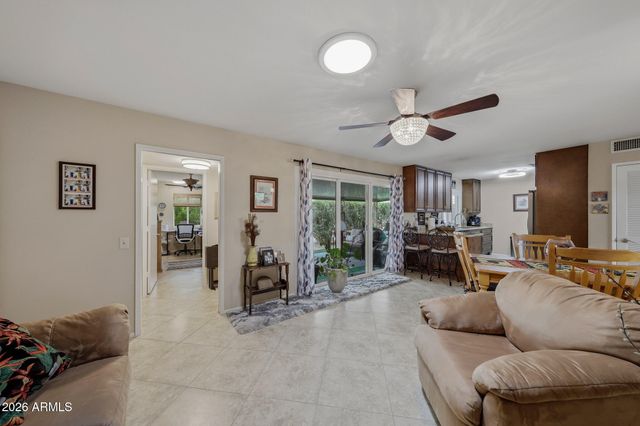 10118 W BURNS Drive, Sun City, AZ 85351