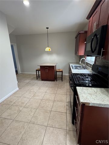 1515 Oneida Street, Utica, NY 13501