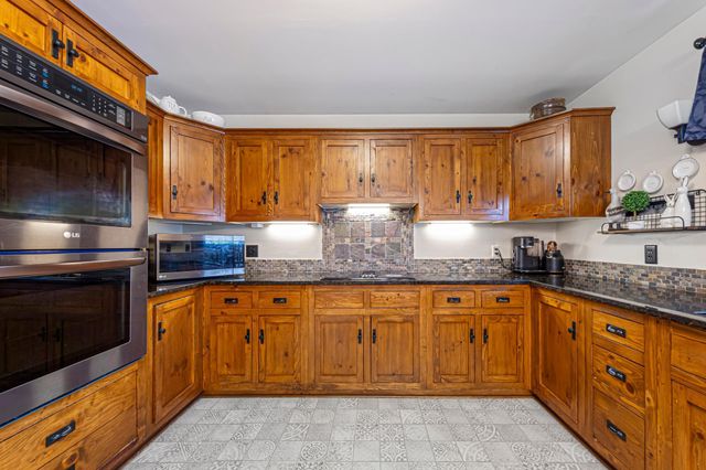 1802 Van Buren Court, Northfield, MN 55057