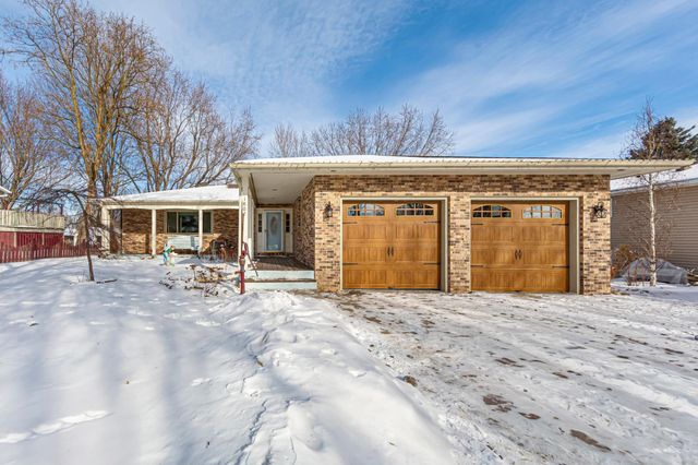 1802 Van Buren Court, Northfield, MN 55057