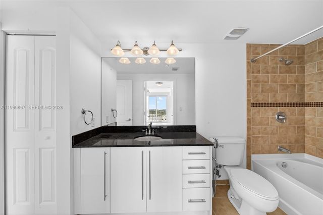 7350 SW 89th St 1703S, Miami, FL 33156