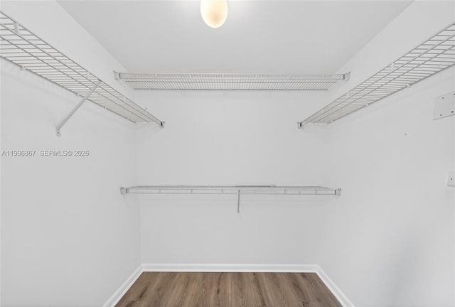 7350 SW 89th St 1703S, Miami, FL 33156