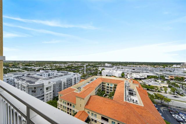 7350 SW 89th St 1703S, Miami, FL 33156