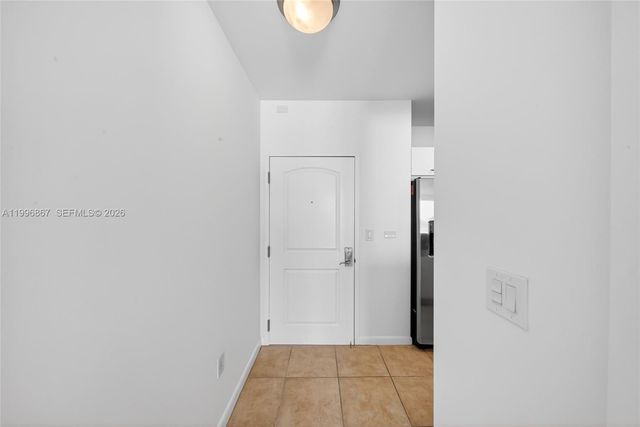 7350 SW 89th St 1703S, Miami, FL 33156