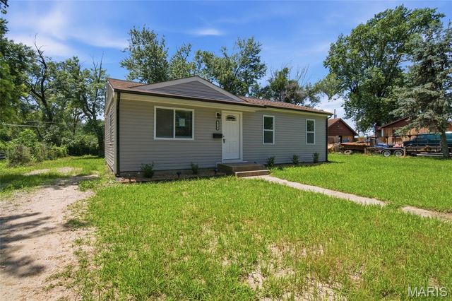 16 School Street, Cahokia, IL 62206
