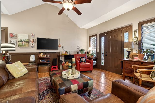 125 Shiloh Ln, Smithville, TN 37166