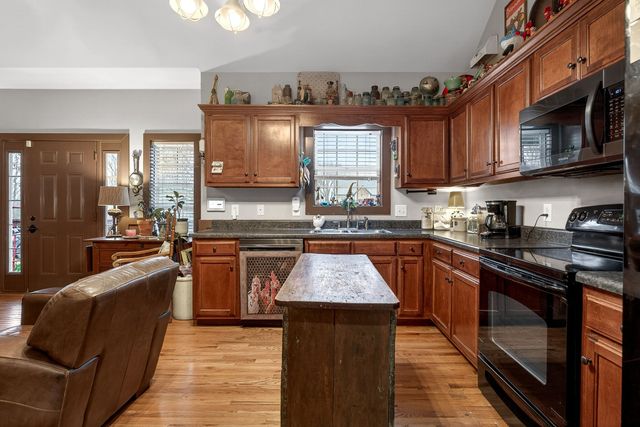 125 Shiloh Ln, Smithville, TN 37166