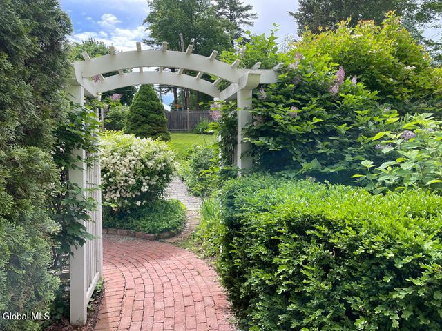 338 Cleverdale Road, Queensbury, NY 12804