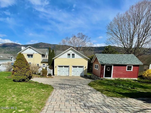 338 Cleverdale Road, Queensbury, NY 12804