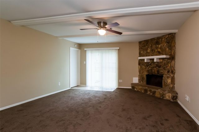 3327 Sycamore Springs Drive, Houston, TX 77339