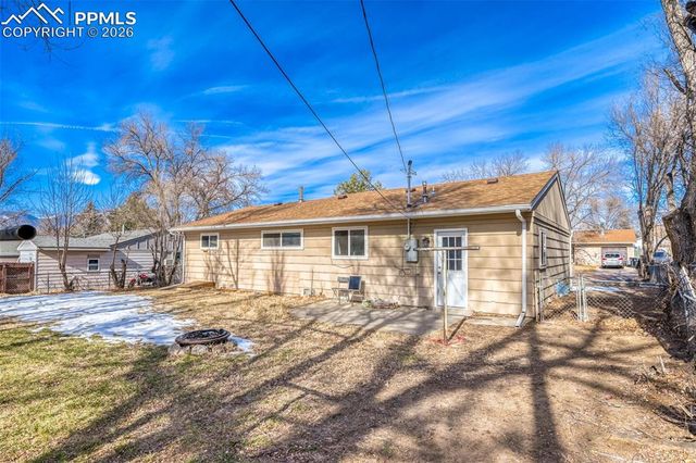 525 Acoma Drive, Colorado Springs, CO 80911