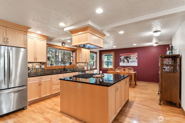 11451 O Avenue, Anacortes, WA 98221