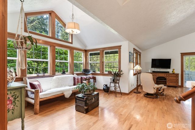 11451 O Avenue, Anacortes, WA 98221