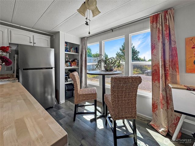 1019 NE Empire Street, College Place, WA 99324