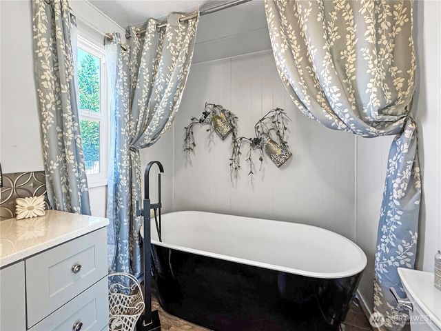 1019 NE Empire Street, College Place, WA 99324