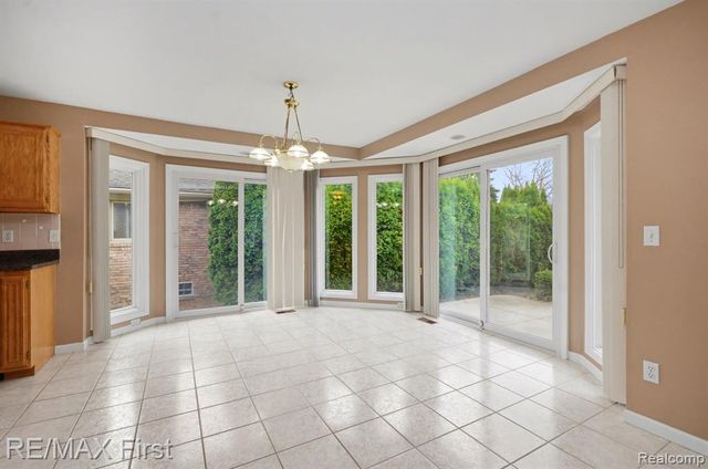 47985 Fox Chase Court, Shelby Twp, MI 48315