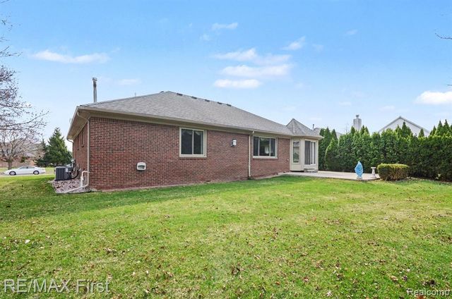 47985 Fox Chase Court, Shelby Twp, MI 48315