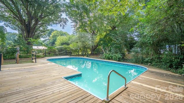 78 Stonecrest Circle SW, Concord, NC 28027