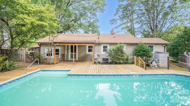 78 Stonecrest Circle SW, Concord, NC 28027