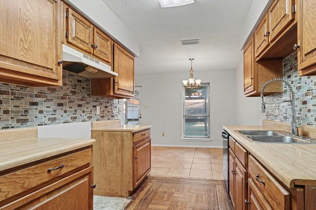 13241 Lexington Lane, Balch Springs, TX 75180