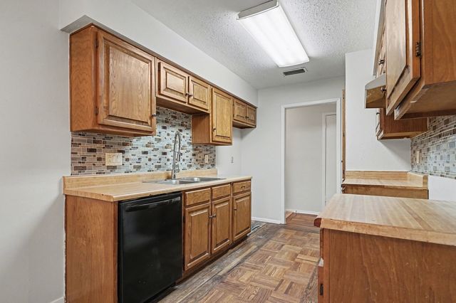 13241 Lexington Lane, Balch Springs, TX 75180