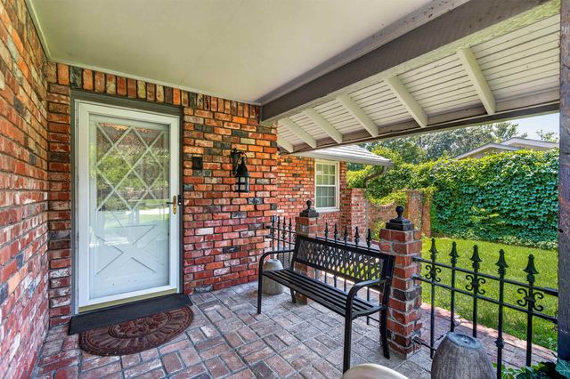 8621 E Tamarac St., Wichita, KS 67206