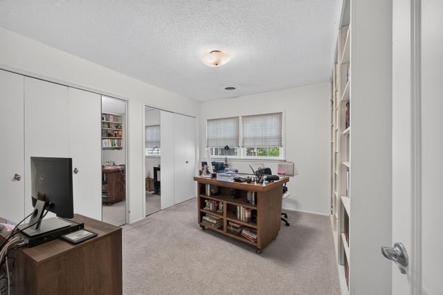 8621 E Tamarac St., Wichita, KS 67206