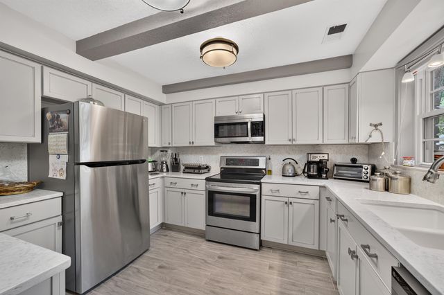 8621 E Tamarac St., Wichita, KS 67206