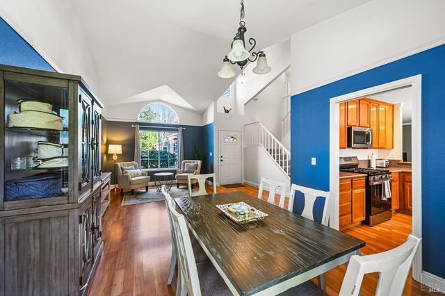 202 Aguirre Way, Cotati, CA 94931