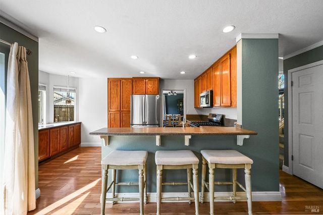 202 Aguirre Way, Cotati, CA 94931