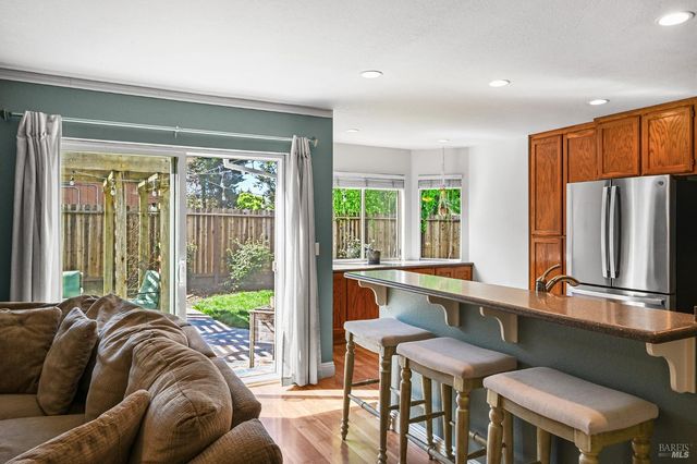 202 Aguirre Way, Cotati, CA 94931