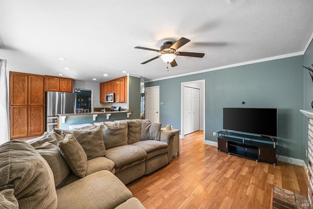 202 Aguirre Way, Cotati, CA 94931