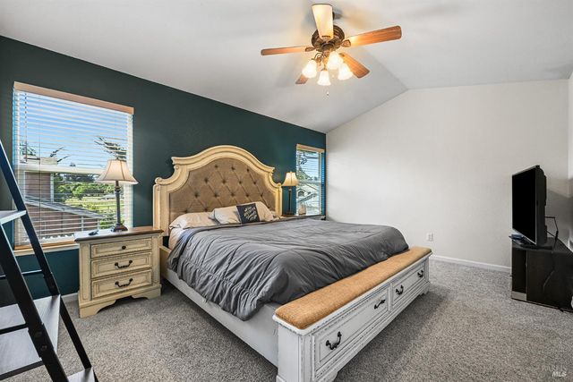 202 Aguirre Way, Cotati, CA 94931