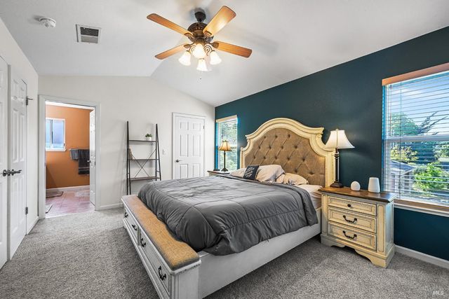 202 Aguirre Way, Cotati, CA 94931