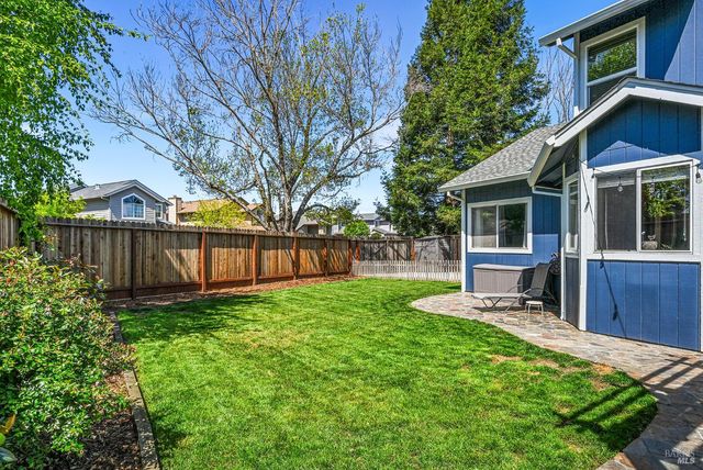 202 Aguirre Way, Cotati, CA 94931