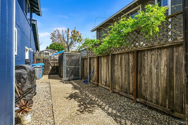 202 Aguirre Way, Cotati, CA 94931